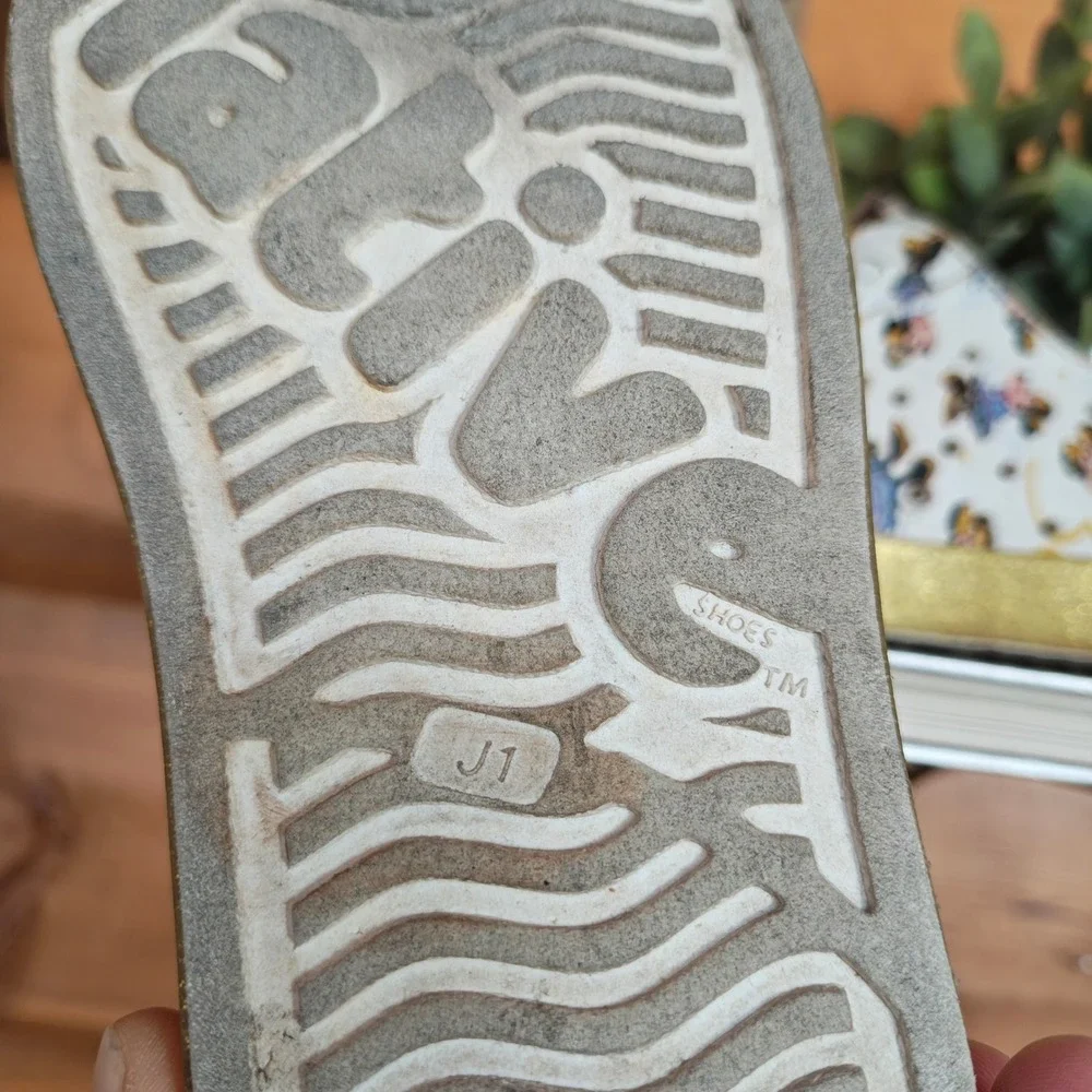 NATIVE x Disney Parks 50th Anniversary Minnie Mouse‎ Slip On Water Shoe Junior 1